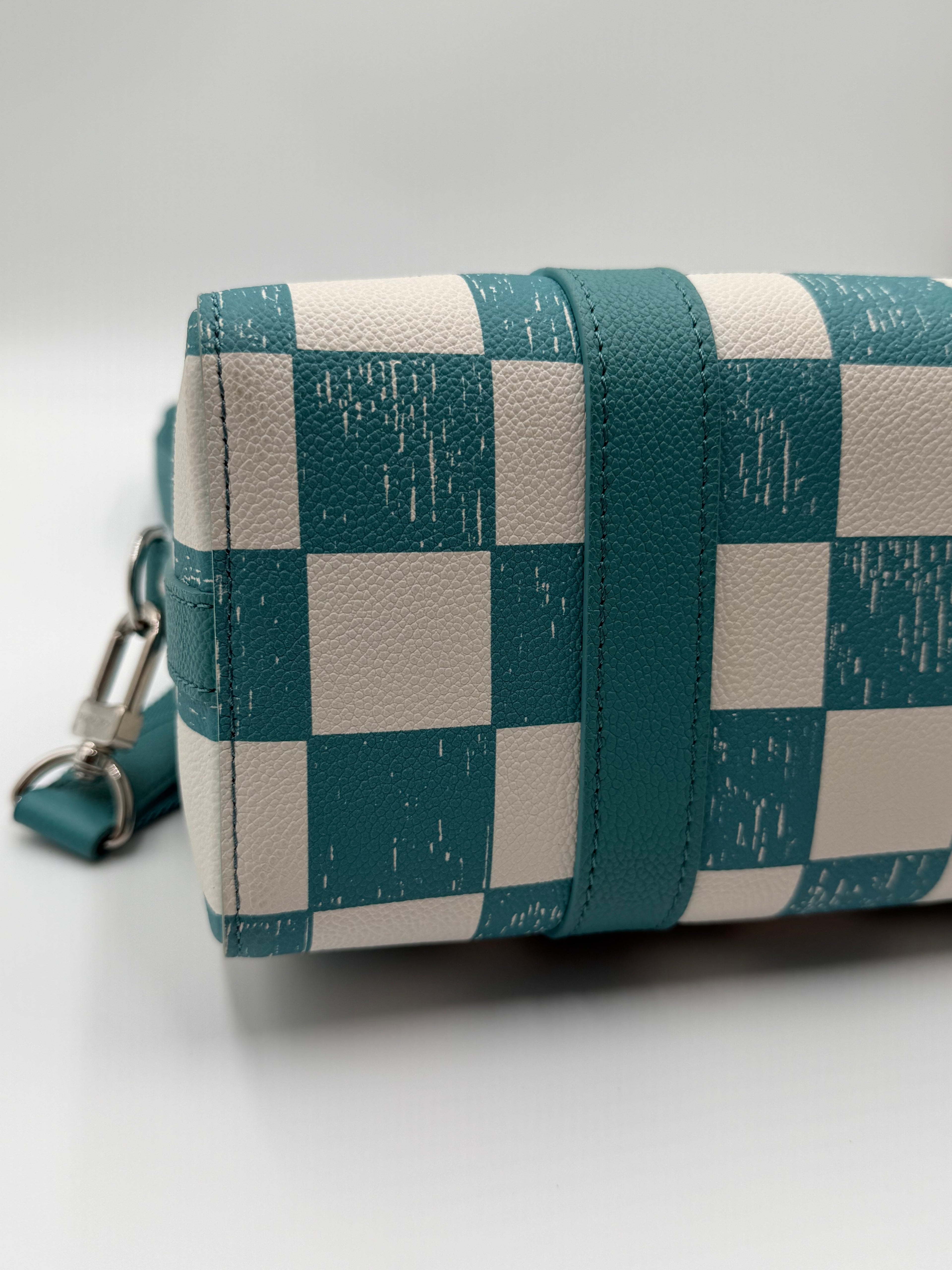 Louis Vuitton - Virgil Abloh’s - Marque Déposée Damier City Keepall- Like New never used !