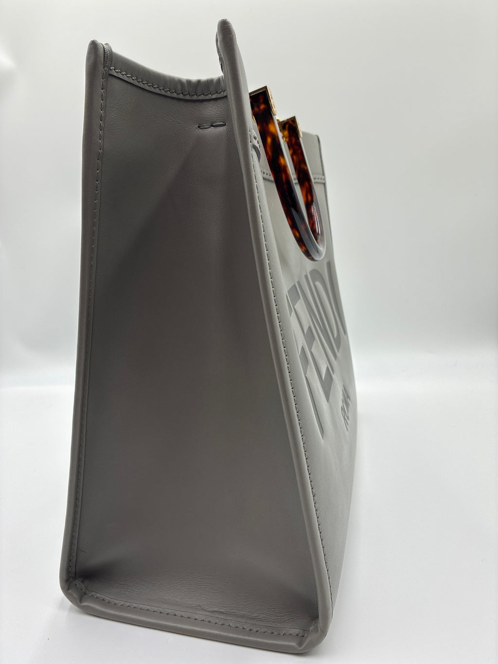 Fendi Vitello King Plexiglass Logo Embossed Medium Fendi Sunshine Shopper Tote Moon