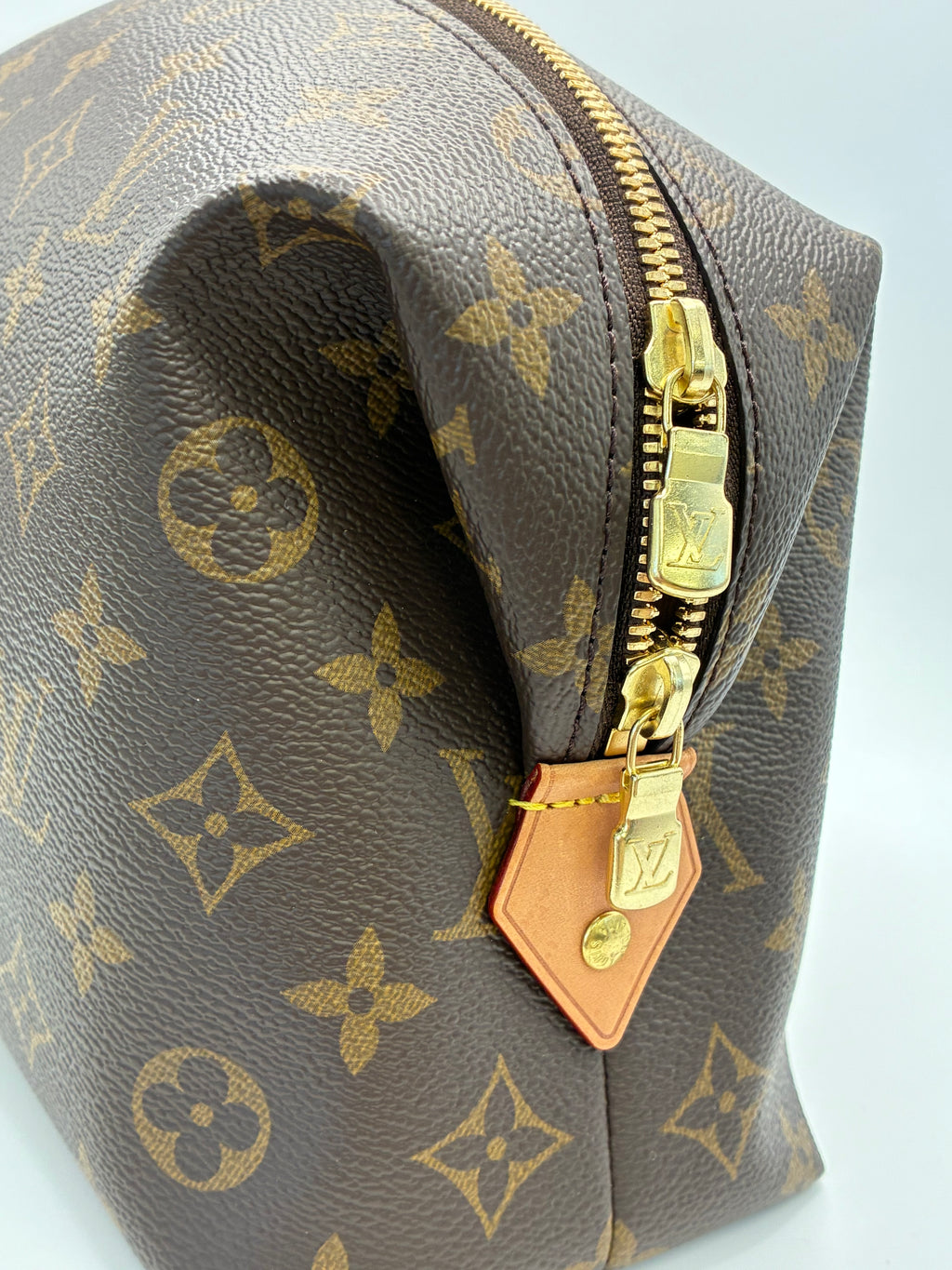 Louis Vuitton Cosmetic Case GM