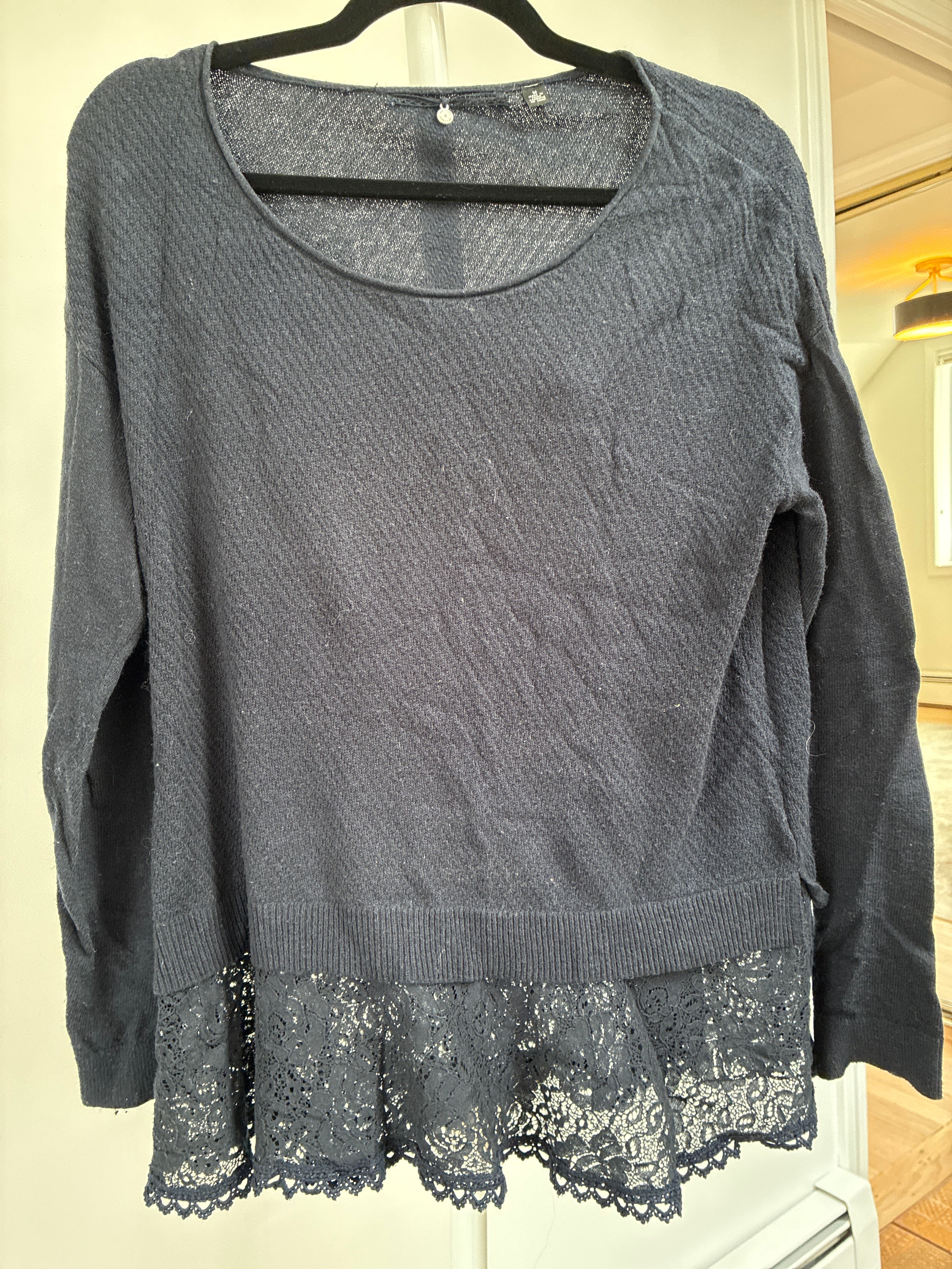 Sweater -Knitted & Knotted