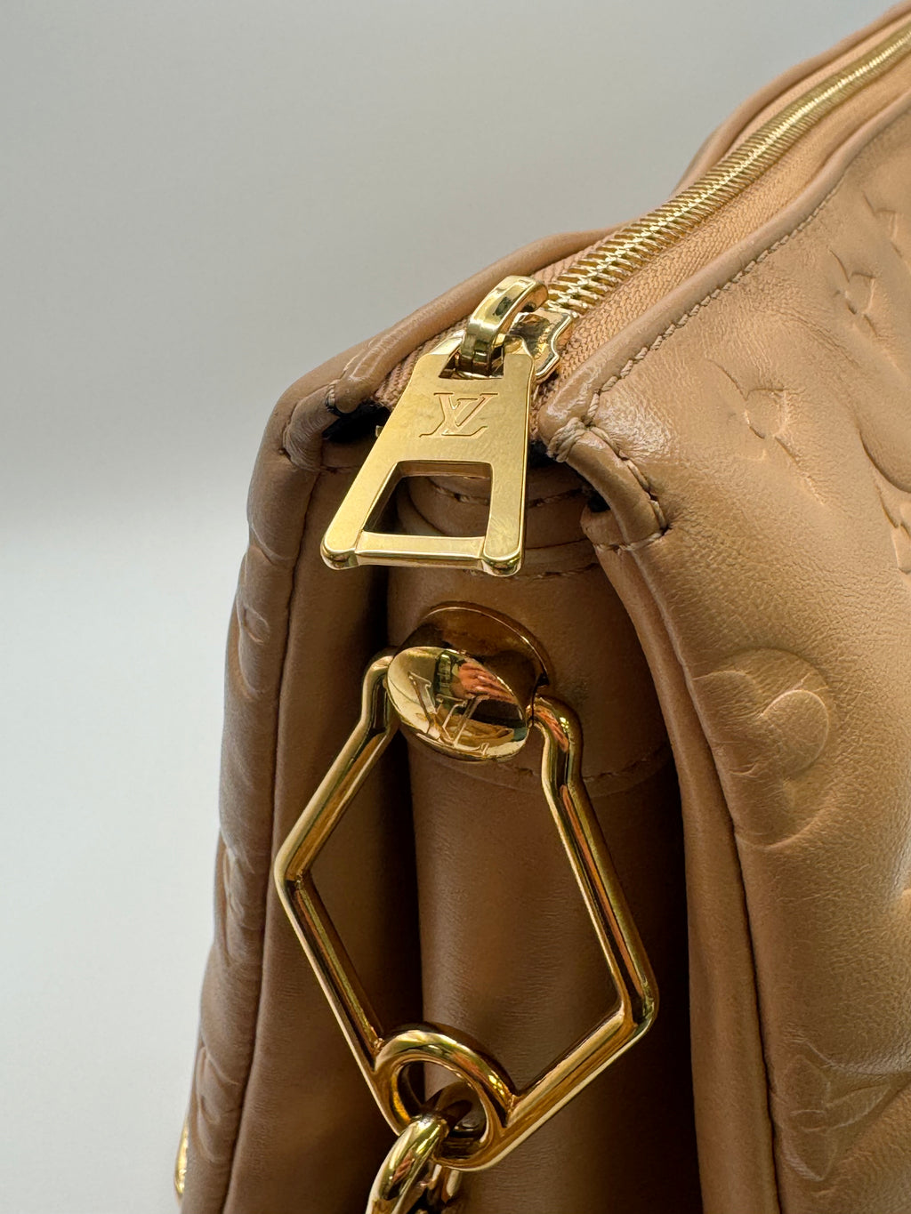 Louis Vuitton Coussin PM Camel