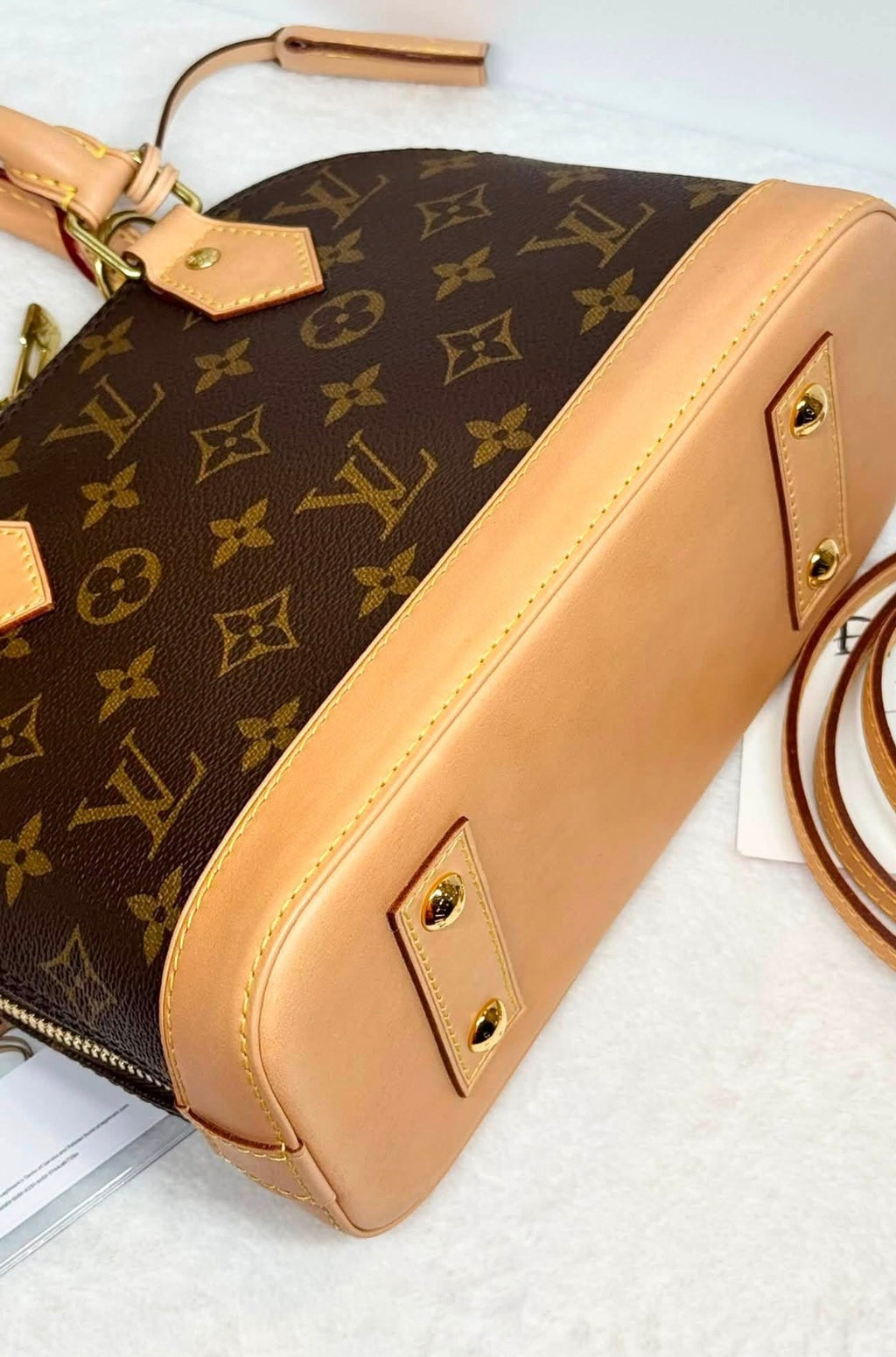 Louis Vuitton Alma BB - Like New
