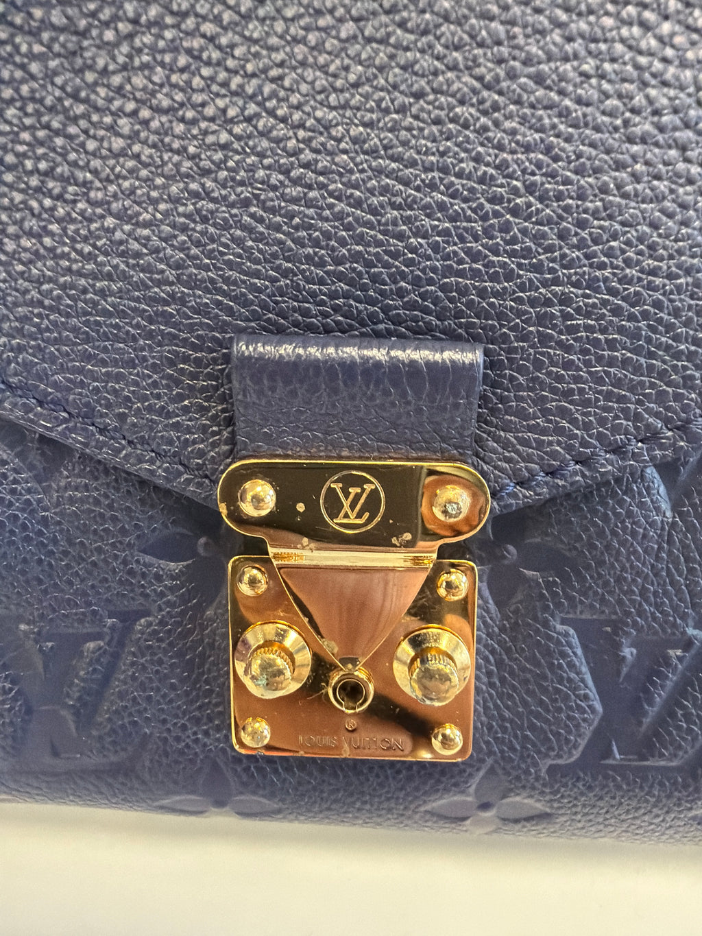 Louis Vuitton Metis Hobo Iris