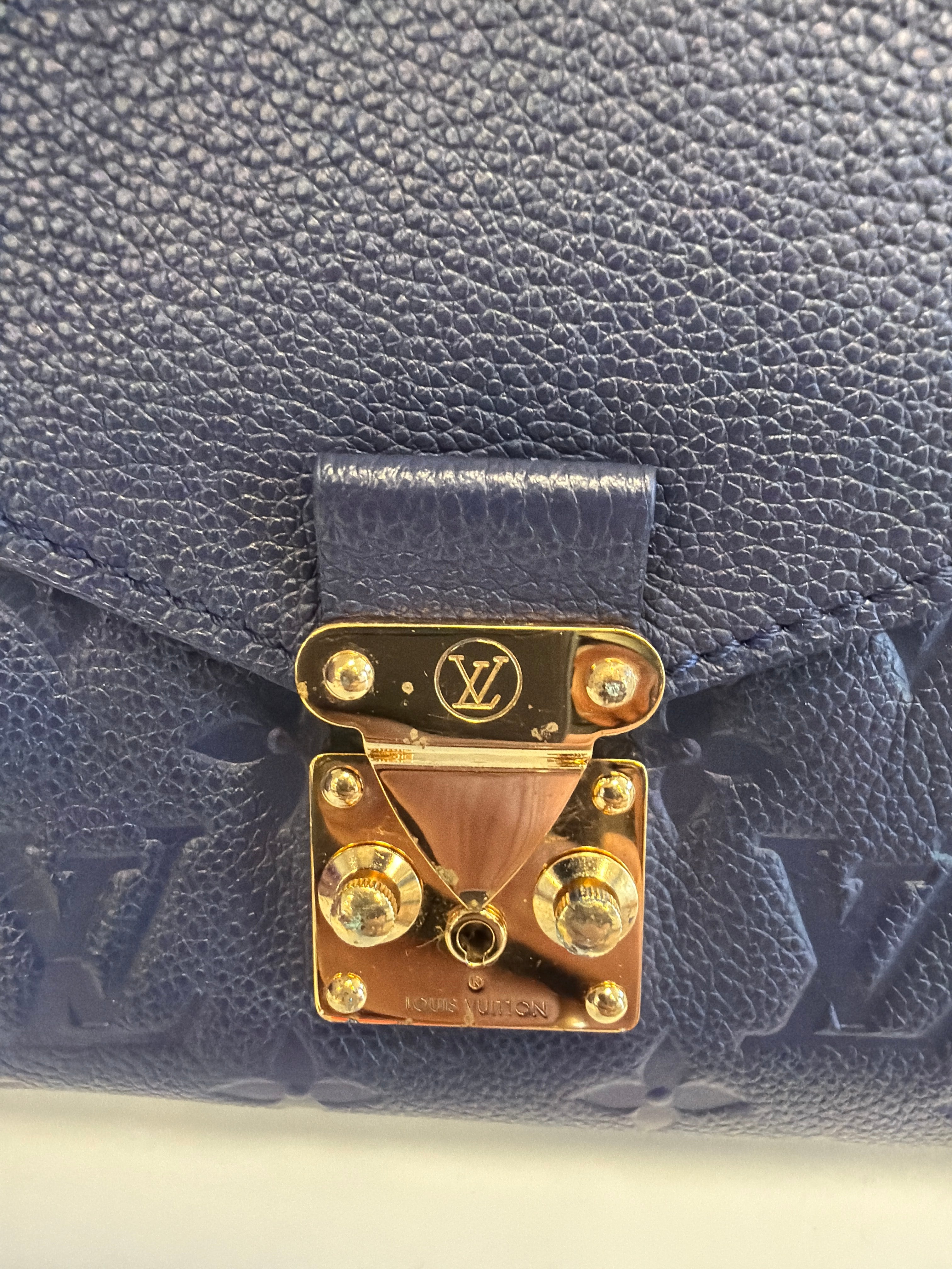 Louis Vuitton Metis Hobo Iris