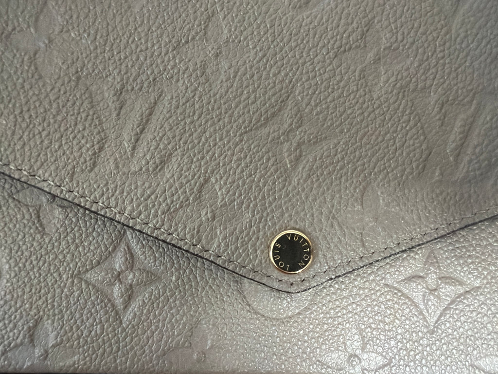 LV Pochette Felicie
Tourellete Monogram
Empreinte Bag