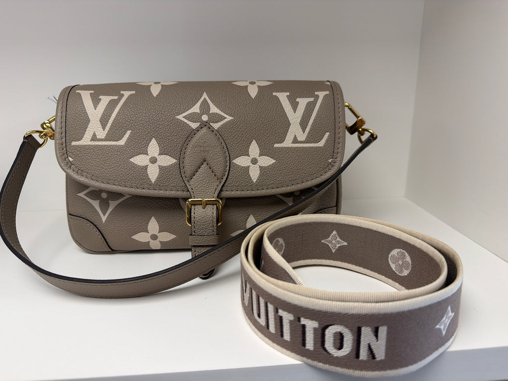 Louis Vuitton Diane Tourterelle/ Crème Monogram