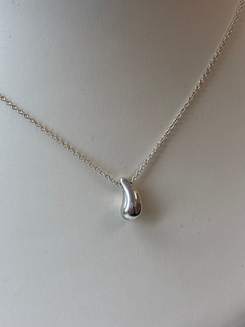 Tiffany & Co. Elsa Peretti Teardrop Necklace