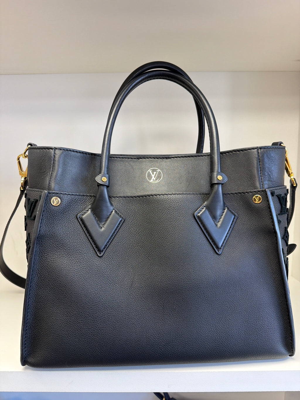 Louis Vuitton On My Side MM Noir - Limited Edition