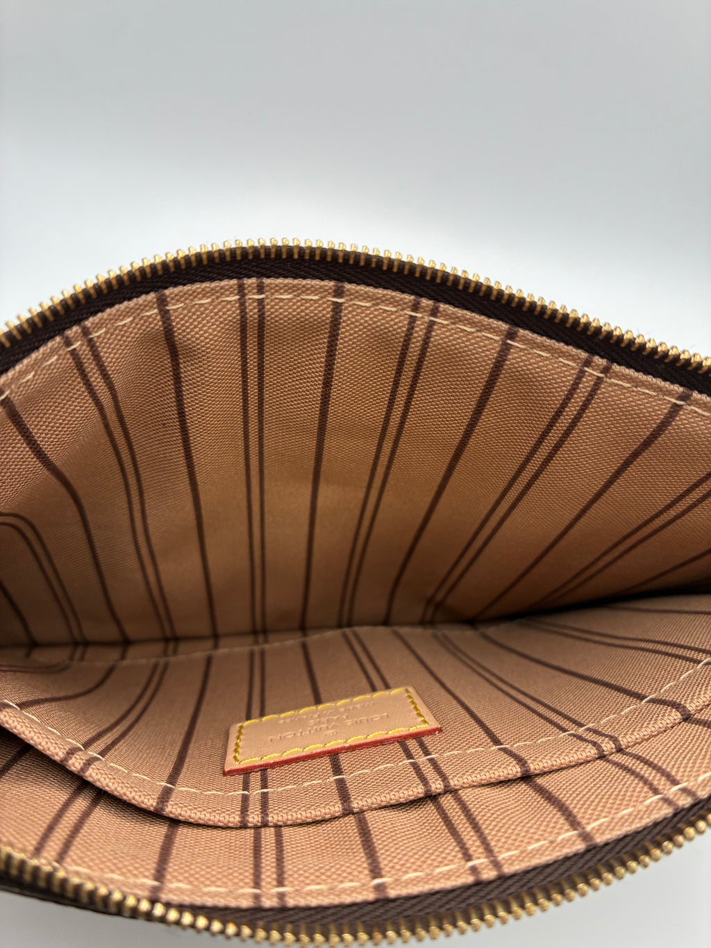 Louis Vuitton Monogram Neverfull Pochette- Brown Interior
