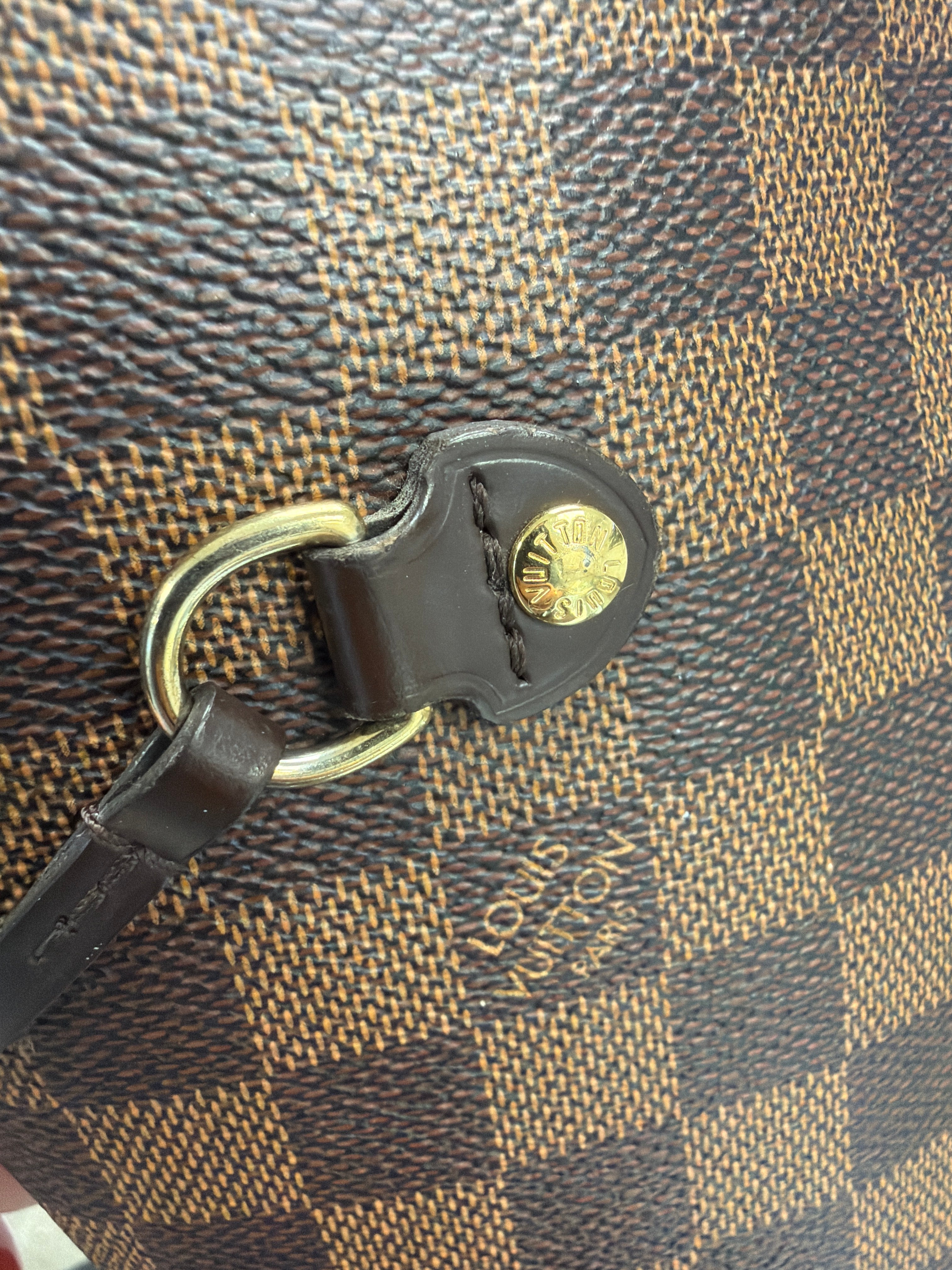 Louis Vuitton Neverfull MM in Damier Ebene