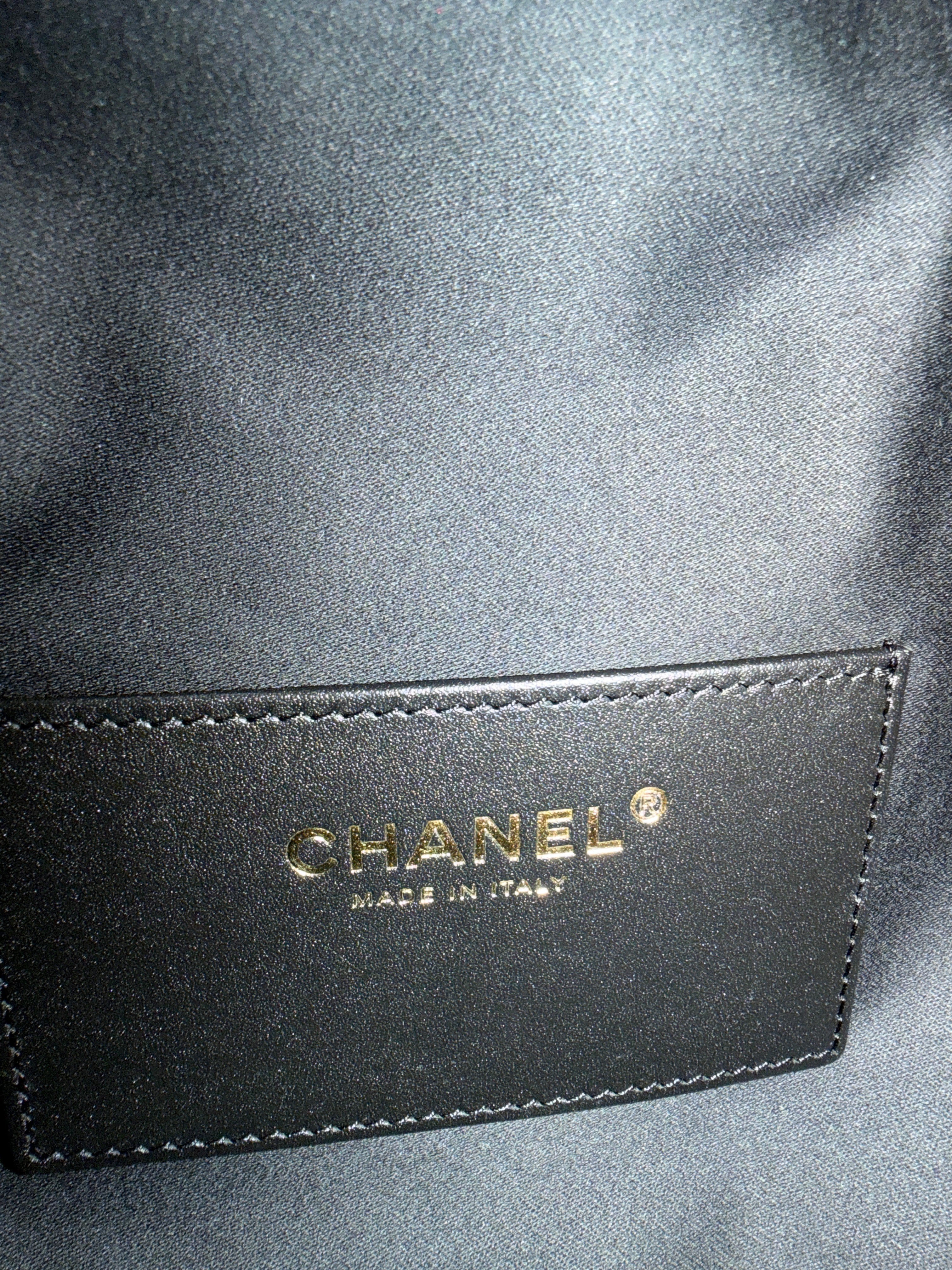 Chanel C25 Medium Black Grained Calfskin (caviar) “Store Fresh”
