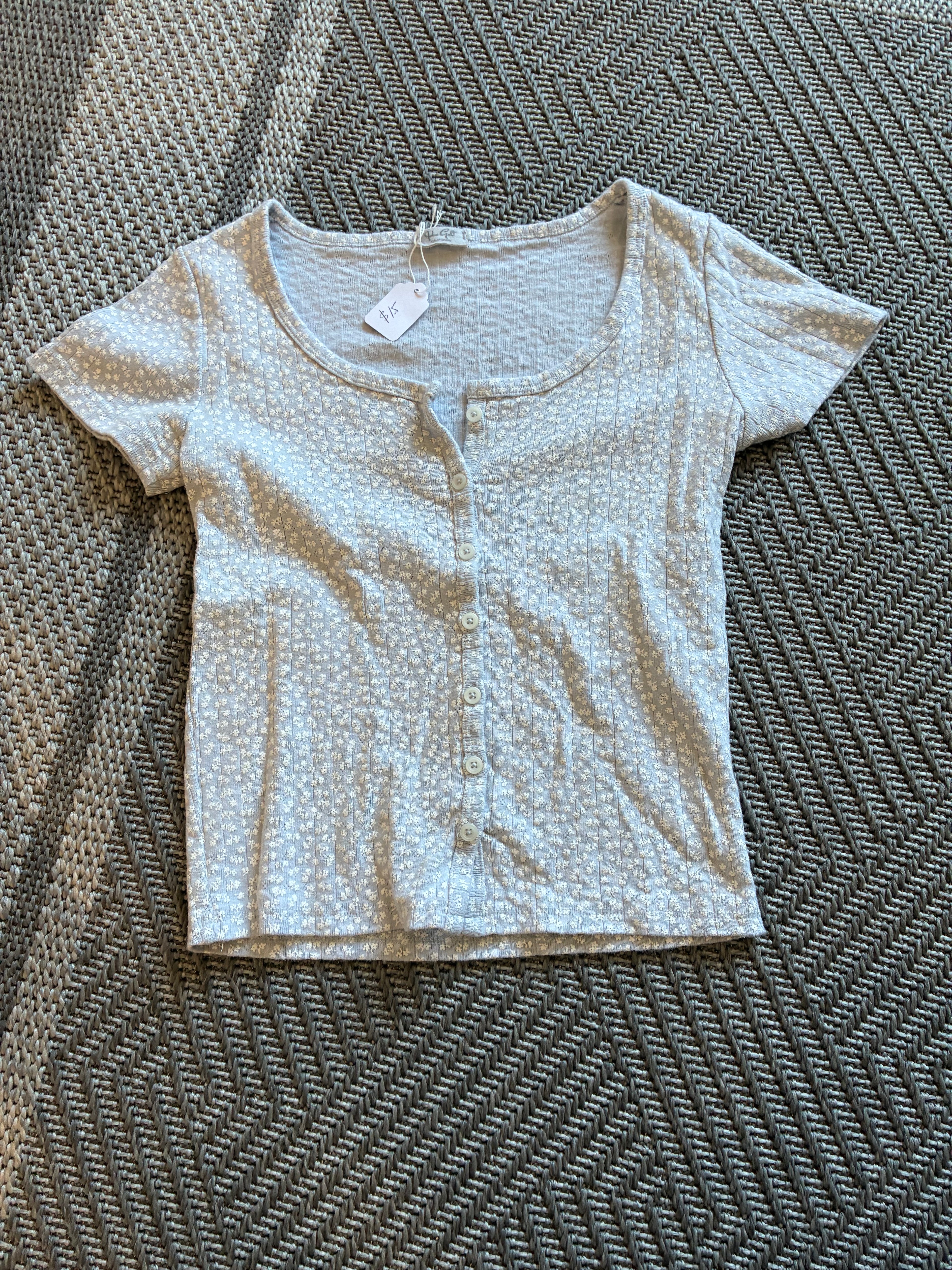 Short Sleeve Top - Brandy Melville