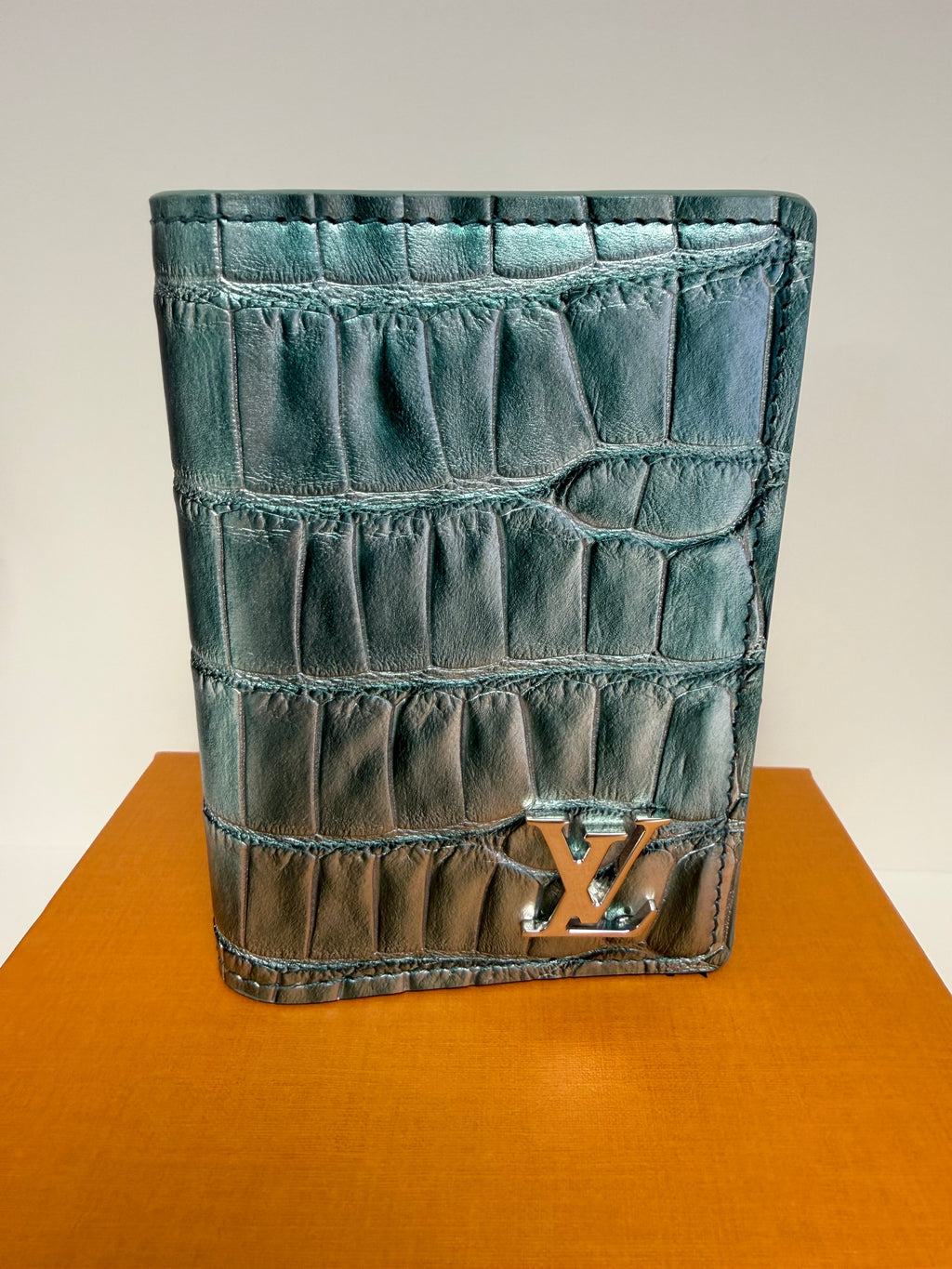 Louis Vuitton Rare!!! Alligator Pocket Organizer in Iridescent Green Exotic