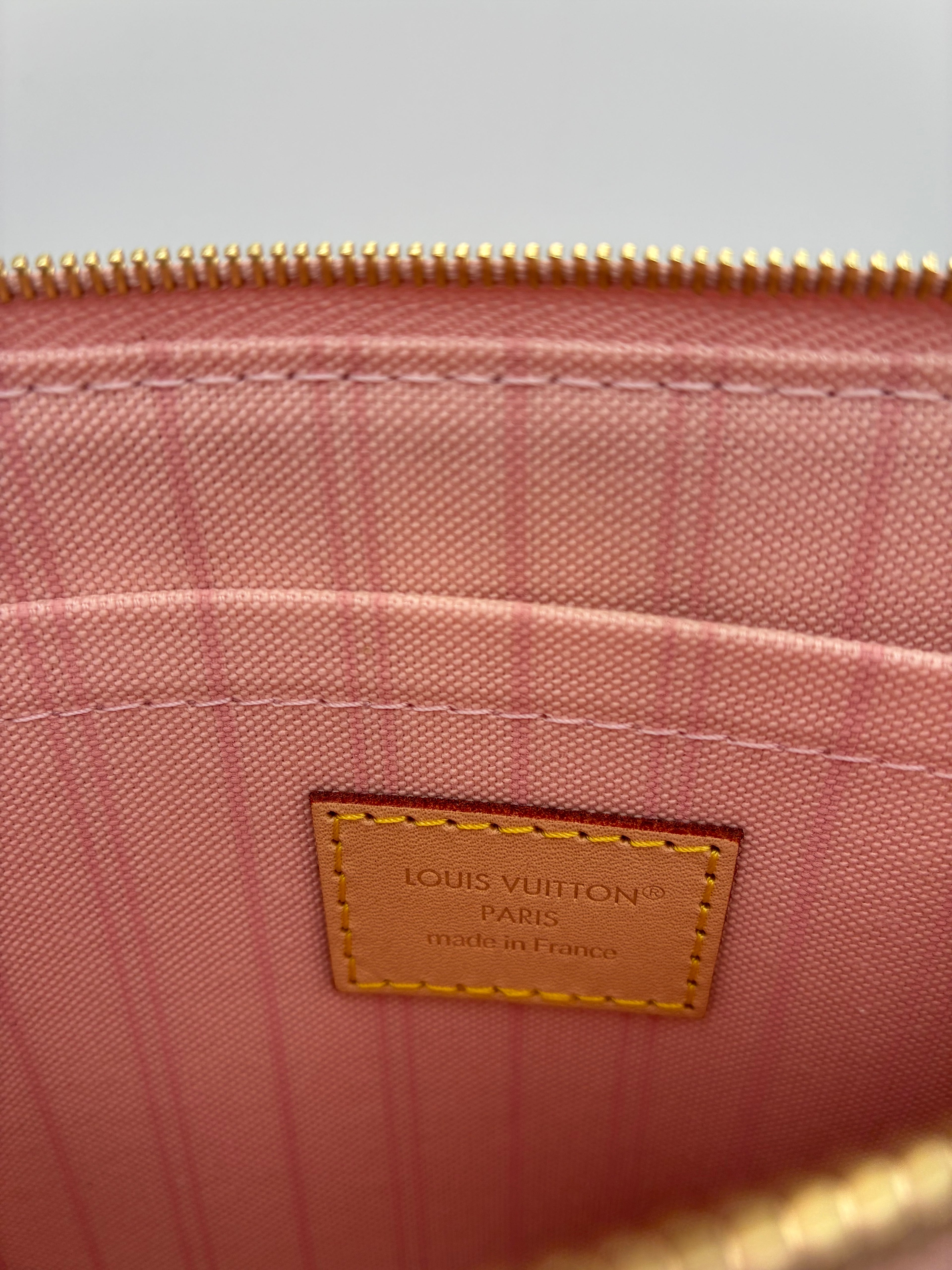 Louis Vuitton Neverfull Pouch