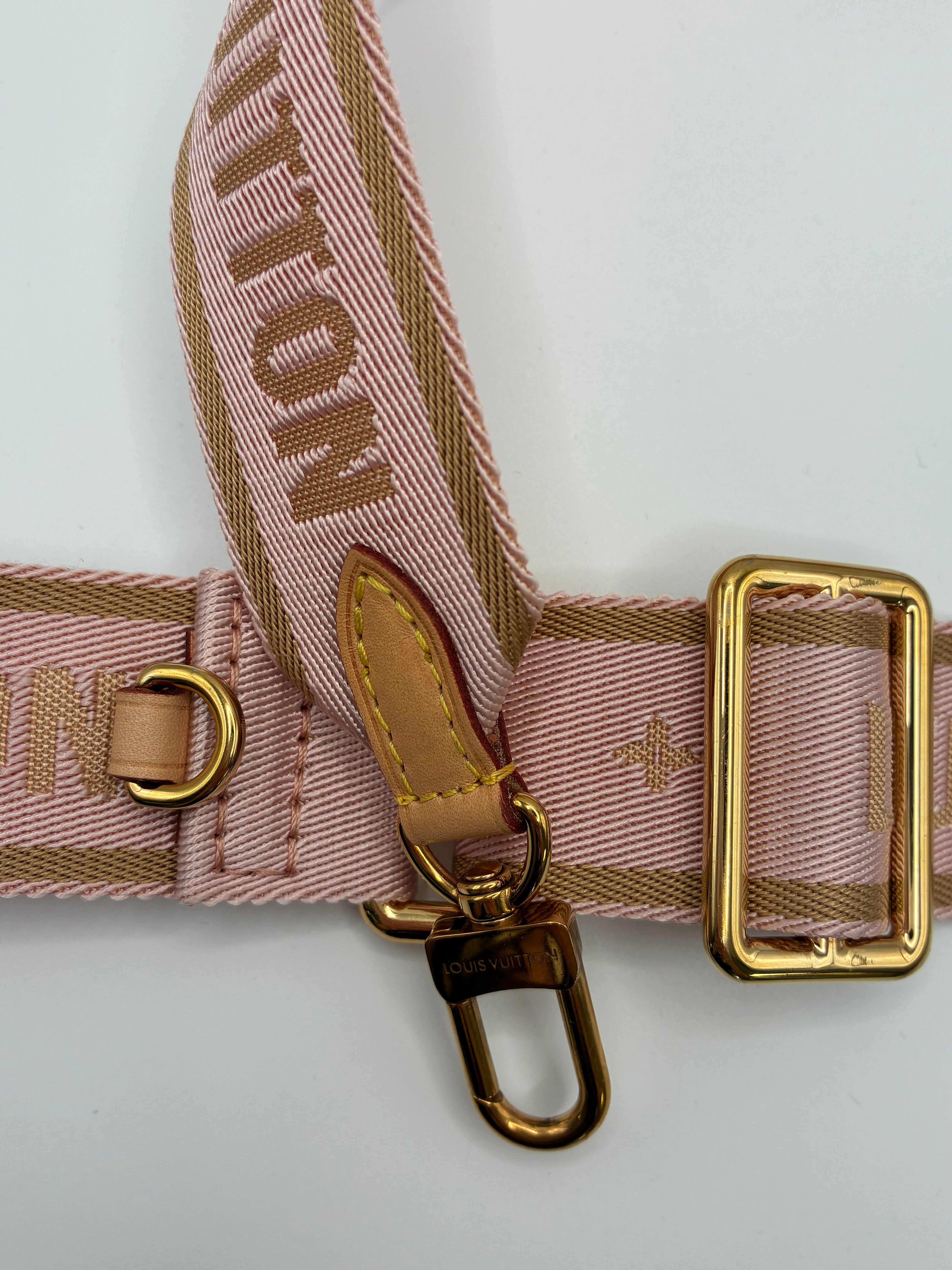 Louis Vuitton - Like New Multi Pochette Accessories - Pink Strap