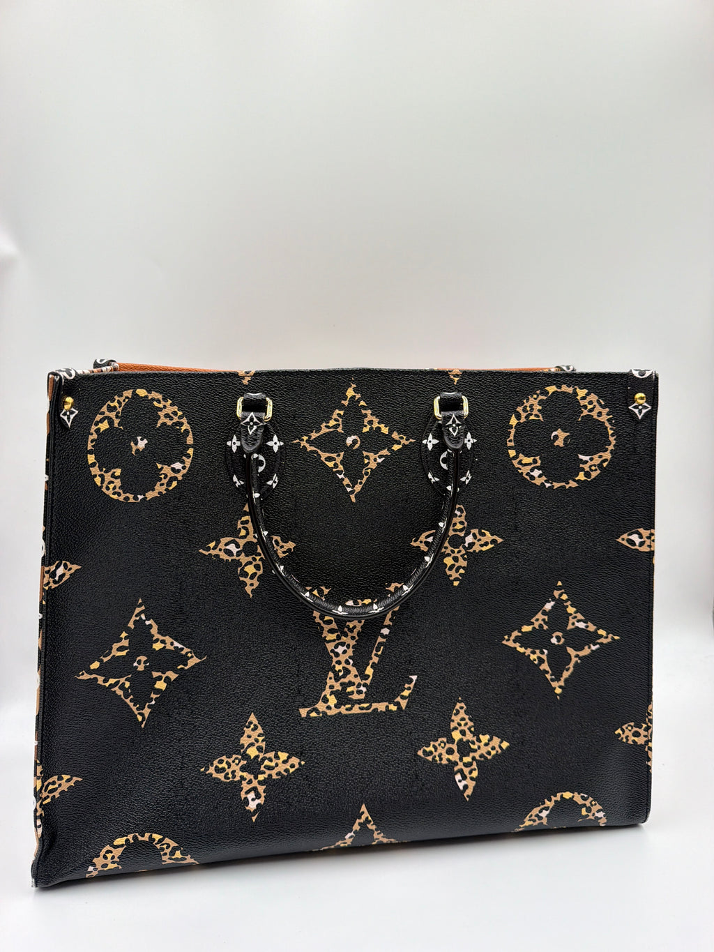 Louis Vuitton Giant Jungle Monogram OnTheGo GM tote bag