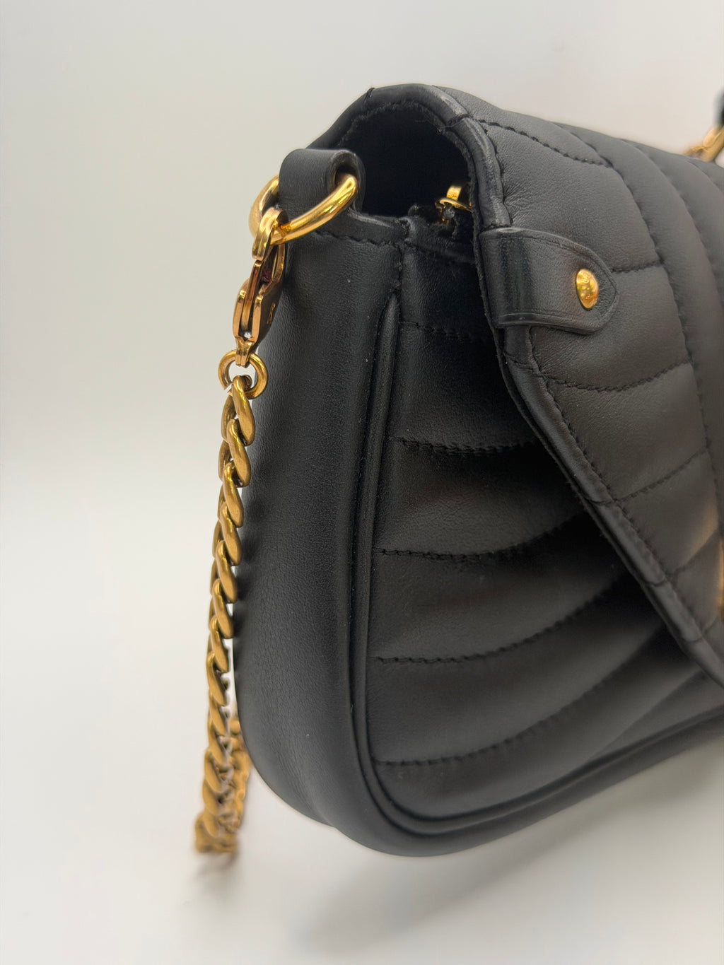 Louis Vuitton NEW WAVE CHAIN POCHETTE BLACK