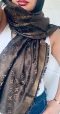 Louis Vuitton Louis Vuitton So Shine Monogram Shawl in the brown