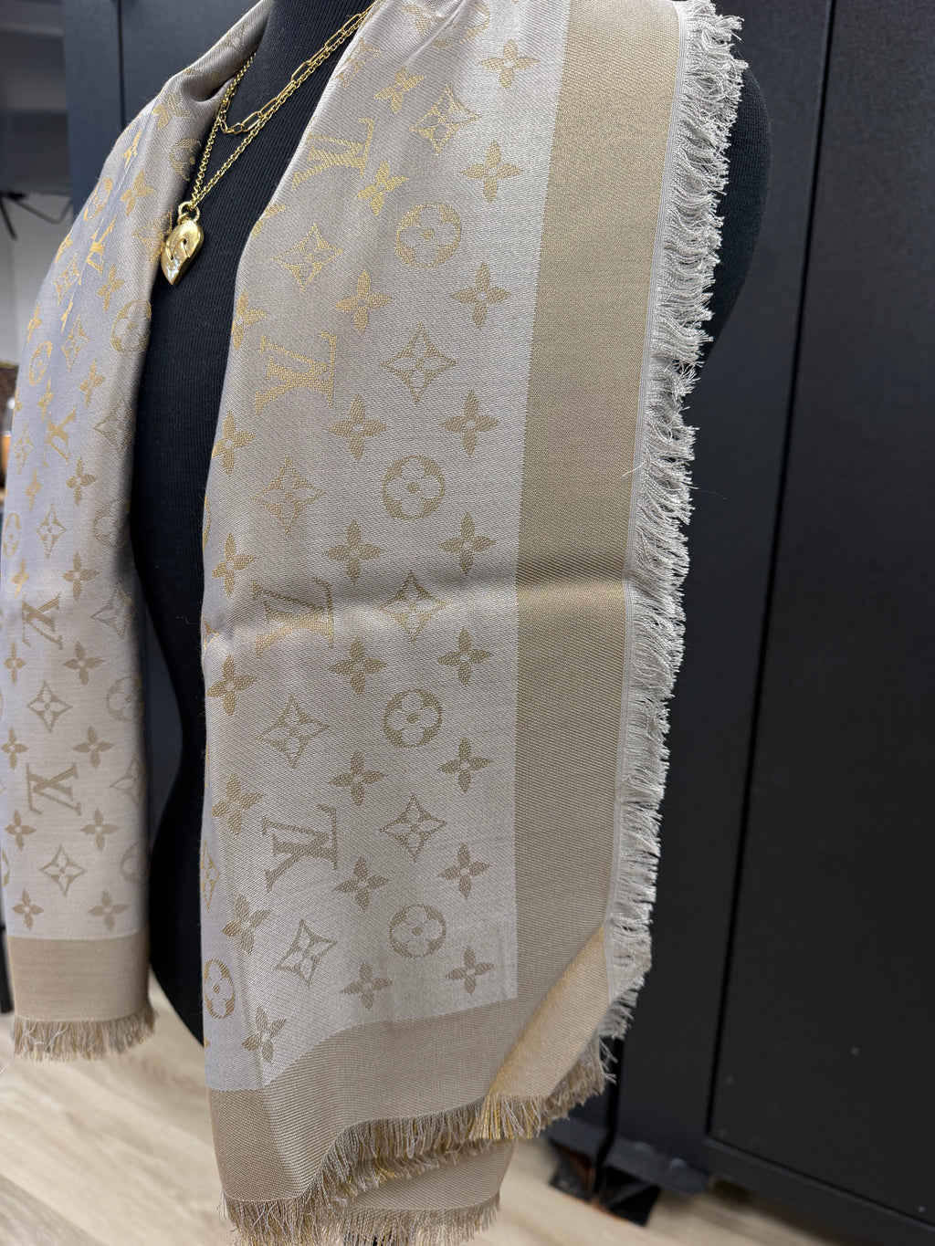 Louis Vuitton So Shine Greige/Beige/Gold Monogram Shawl